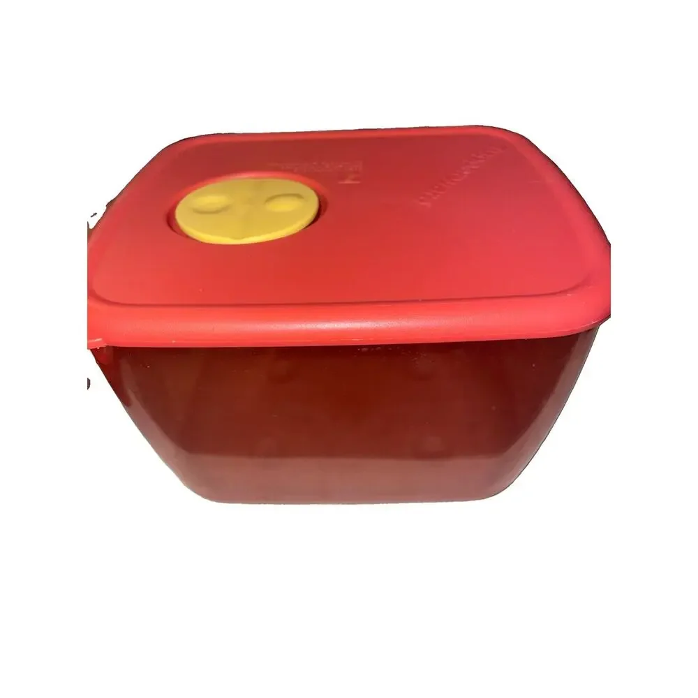 TUPPERWARE VINTAGE *ROCK n SERVE* Microwave Cookware 6 1/4 Cup Red Translucent